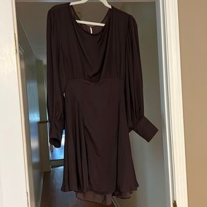 Eggplant / brown FREE PEOPLE Satin dress! Flowy sleeves, little open back.